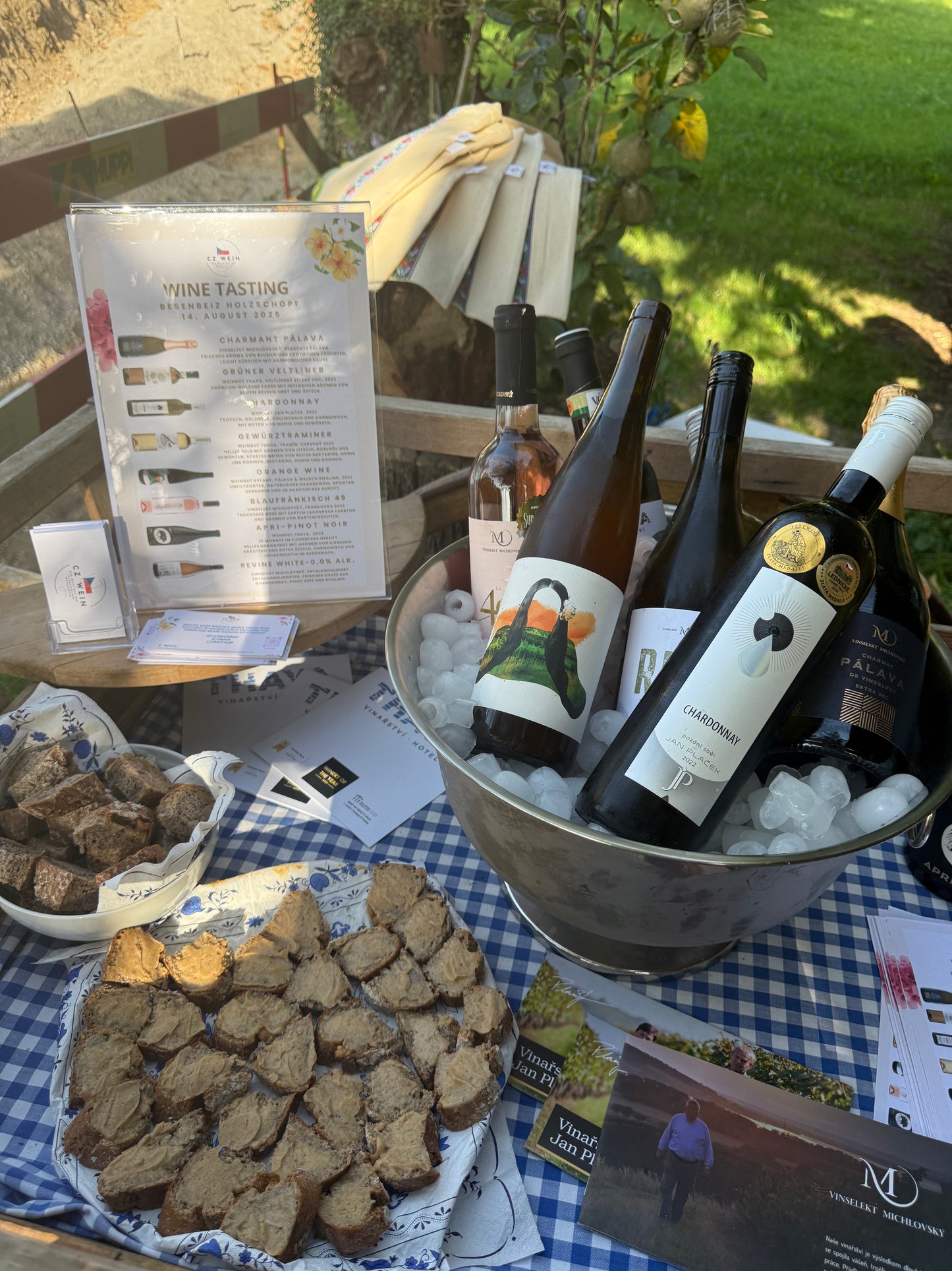 9. Mai Holzschopf - Eröffnung der Saison, Weinverkostung